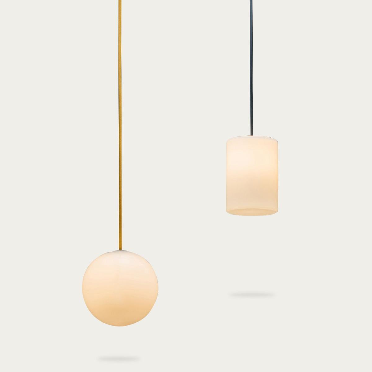 Black Bulb Lamp Small Sphere – image 3