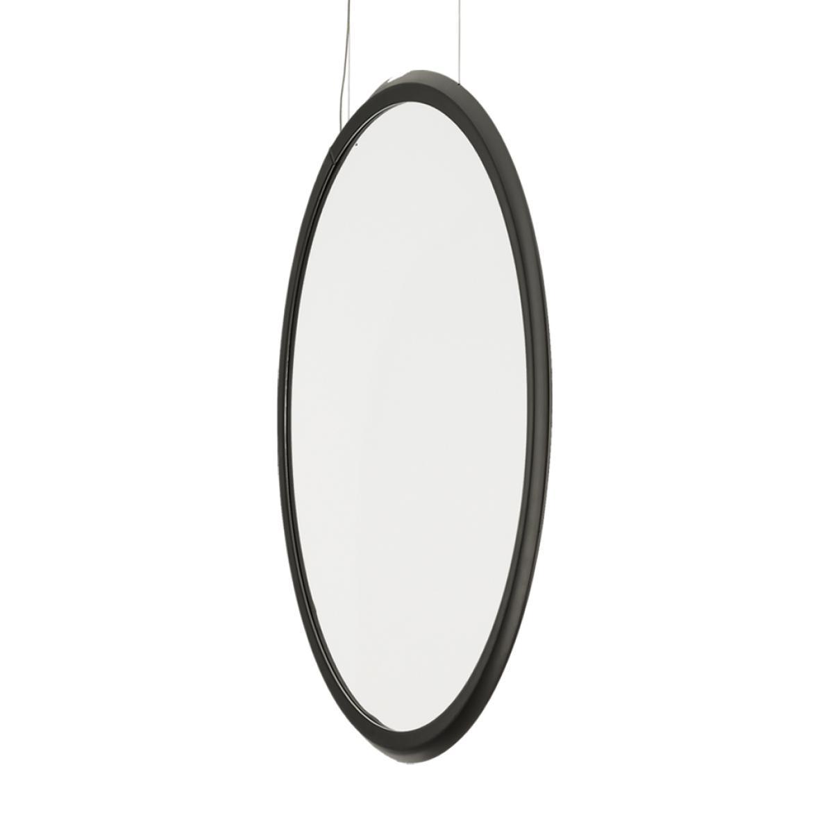 Medium Discovery Vertical TW Pendant Light in Black – image 5