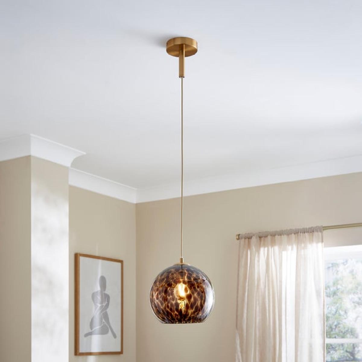 Kira Tortoiseshell Pendant Light – image 1
