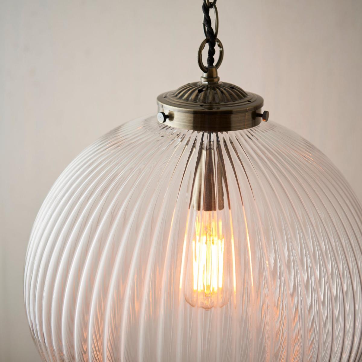Return - Vogue Glass College Pendant Light – image 3