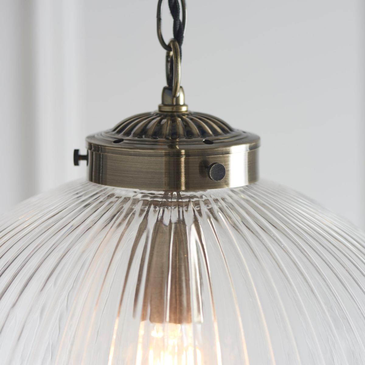 Return - Vogue Glass College Pendant Light – image 4