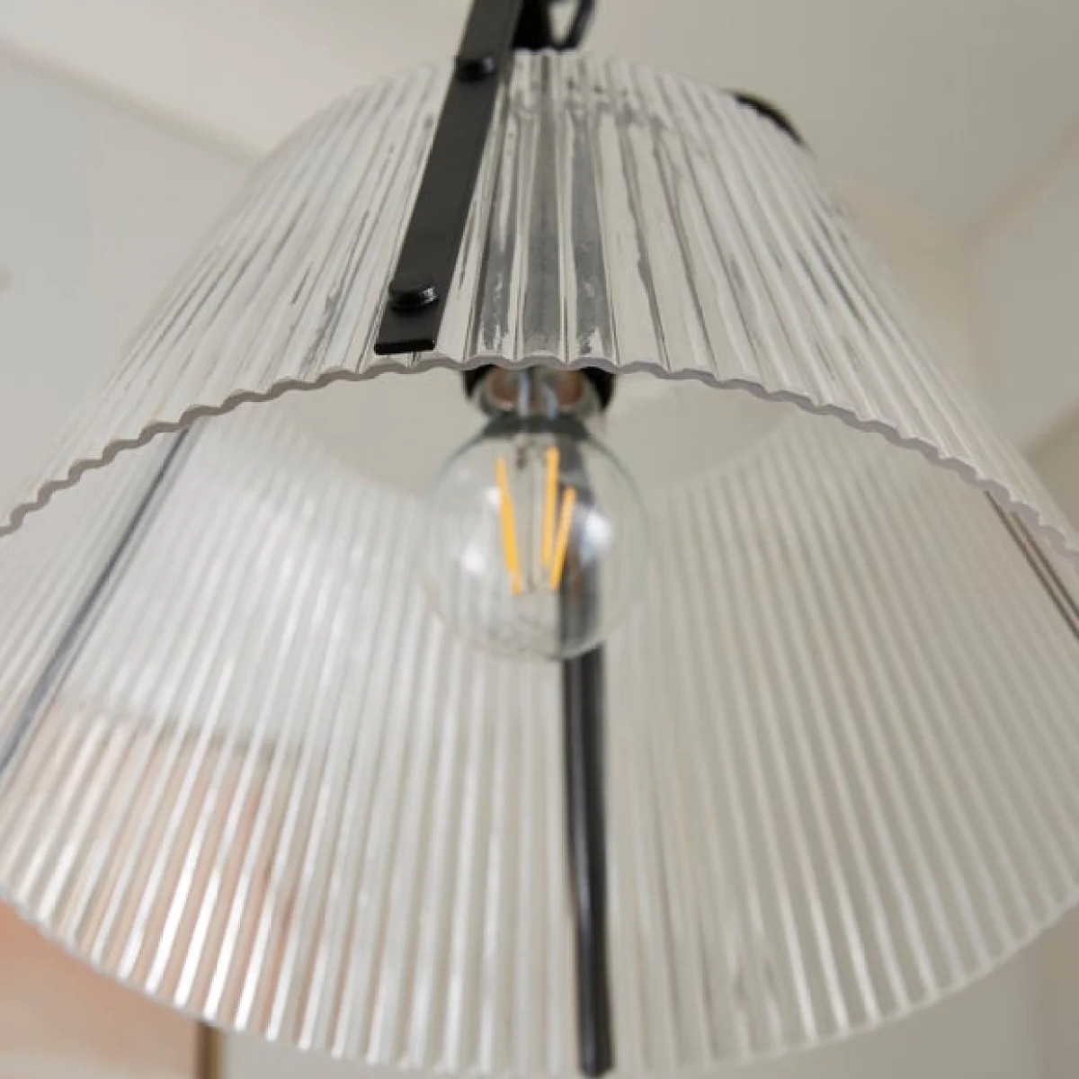 Luca Ribbed Adjustable Pendant Light – image 3