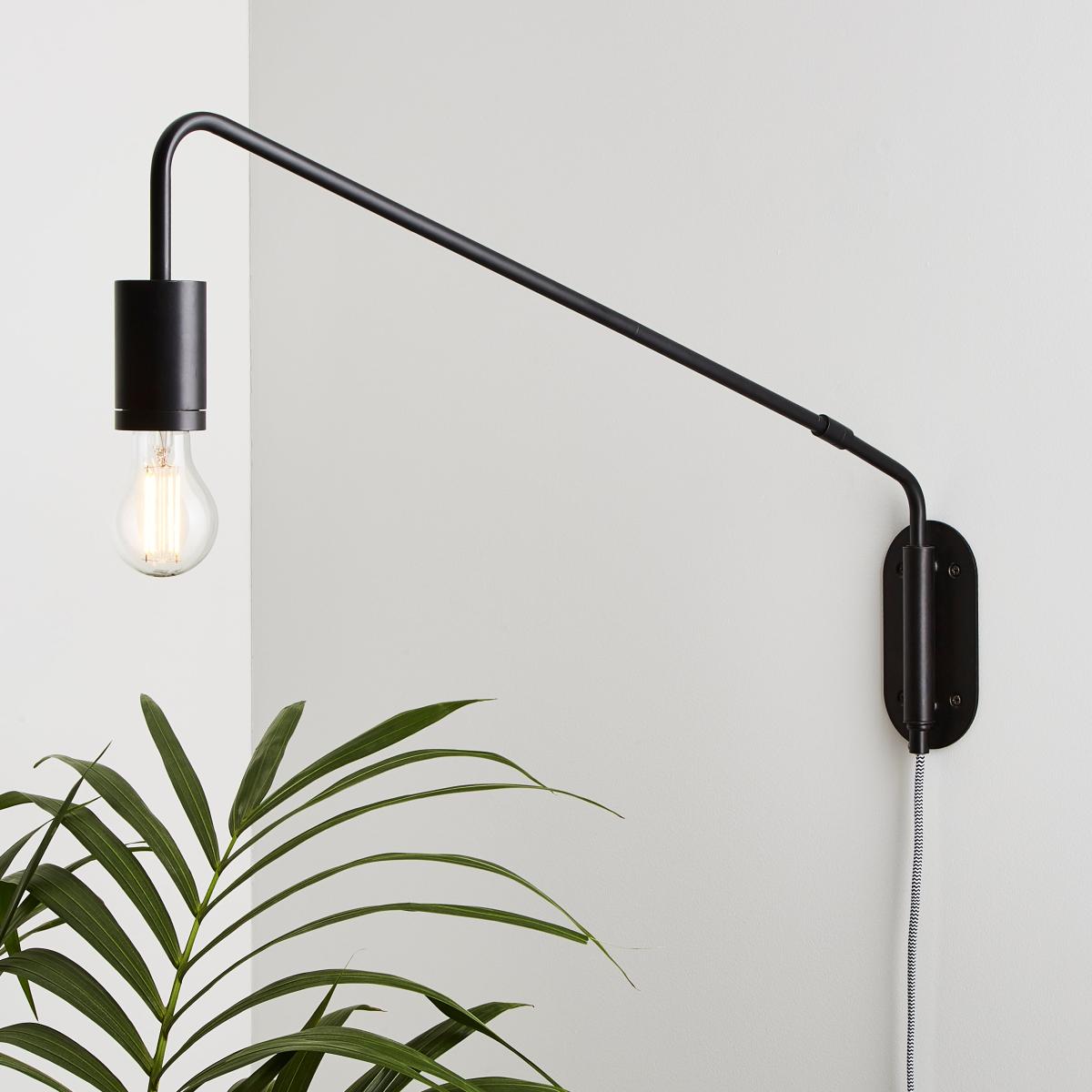 Braddy Arc Plug in Wall Light Black – image 1