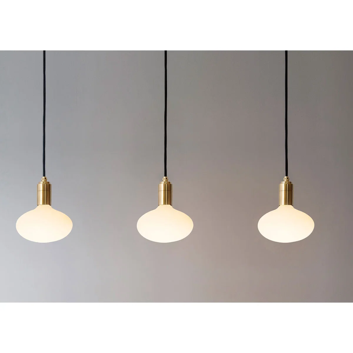 Tala Knuckle Pendant Light Brass – image 2