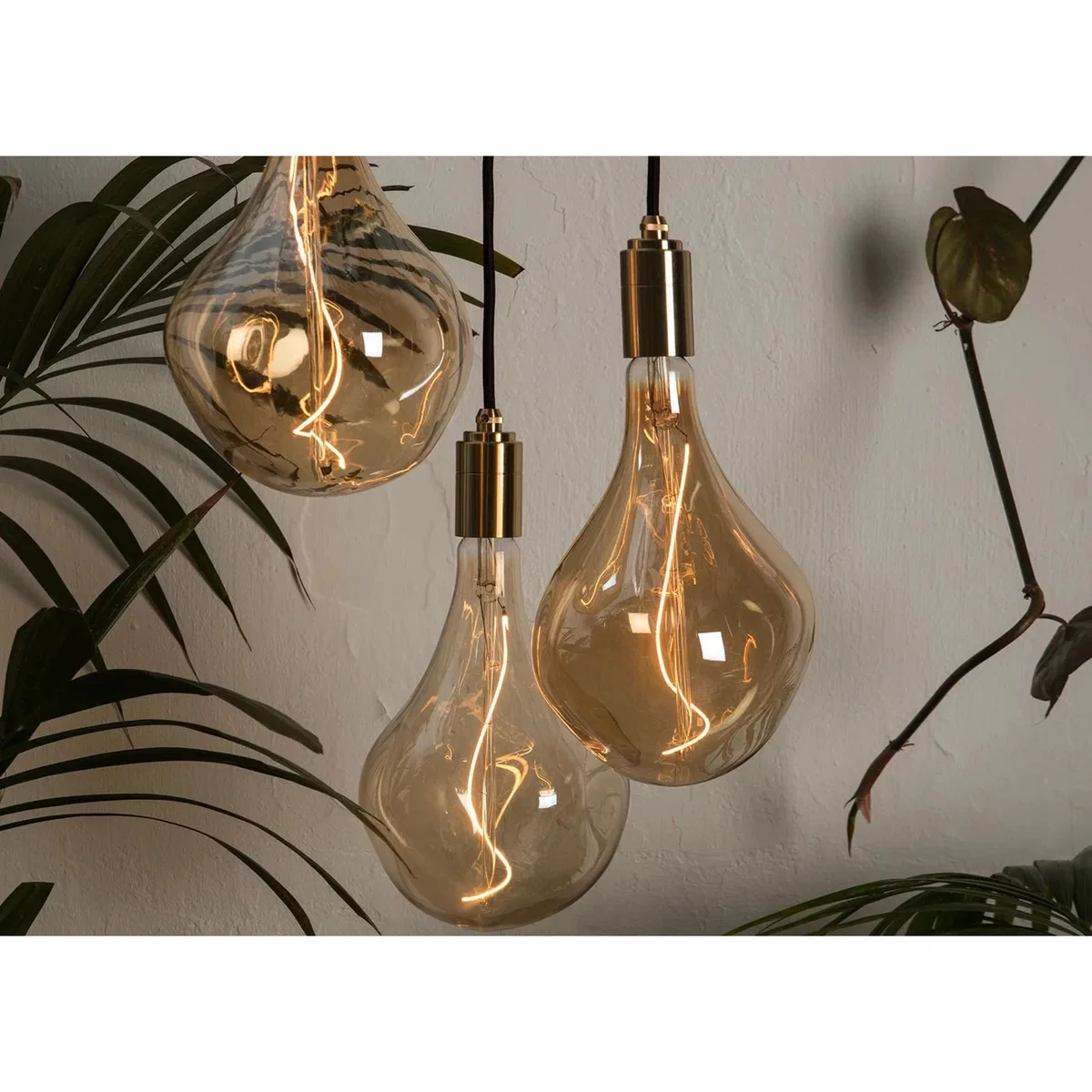 Tala Knuckle Pendant Light Brass – image 9