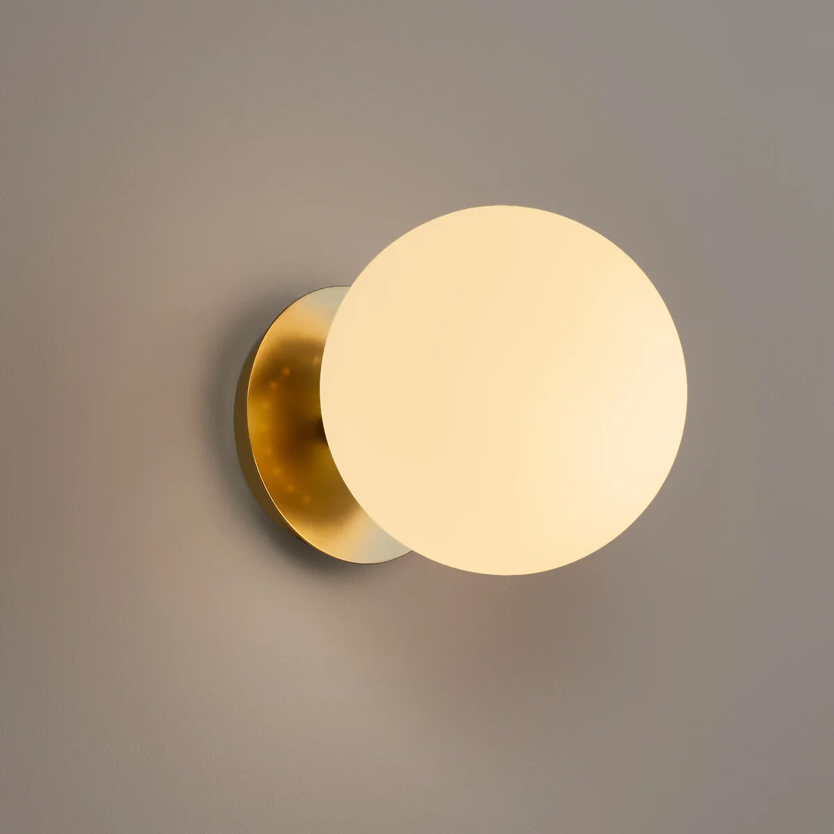 Moricio Wall Or Ceiling Light in Brass and Opaline Glass – image 4
