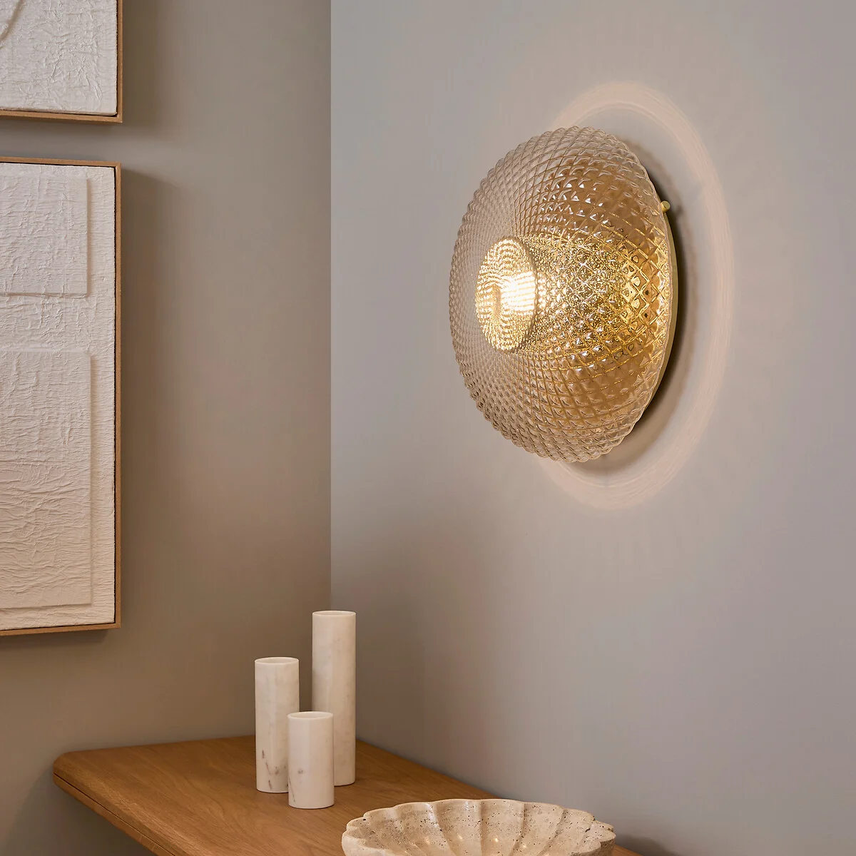 Mistinguett Chiselled Glass/Brass Wall Ceiling Light – image 3