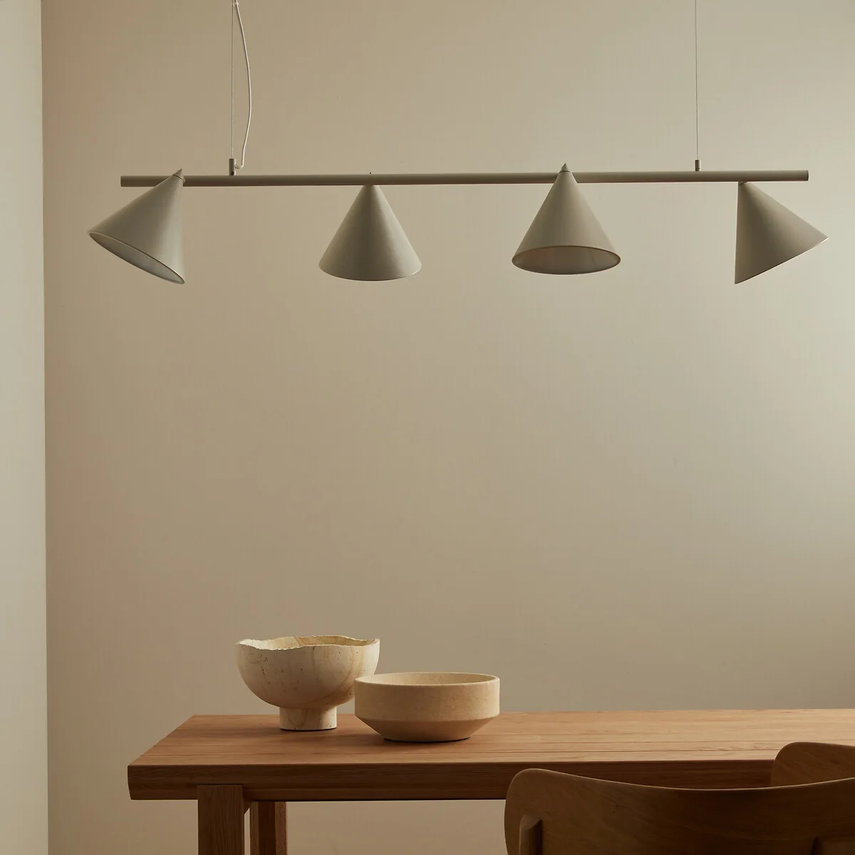 Moke Adjustable 4-Cone Ceiling Light – image 4