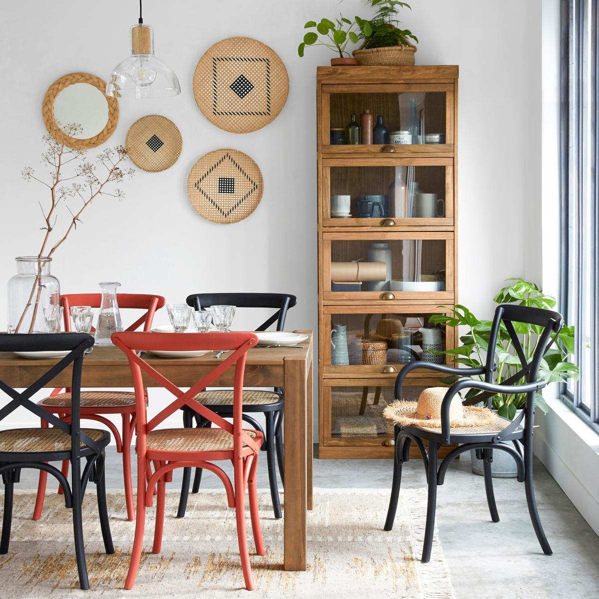 Lizia Industrial Style Pendant Light in Glass & Wood – image 5