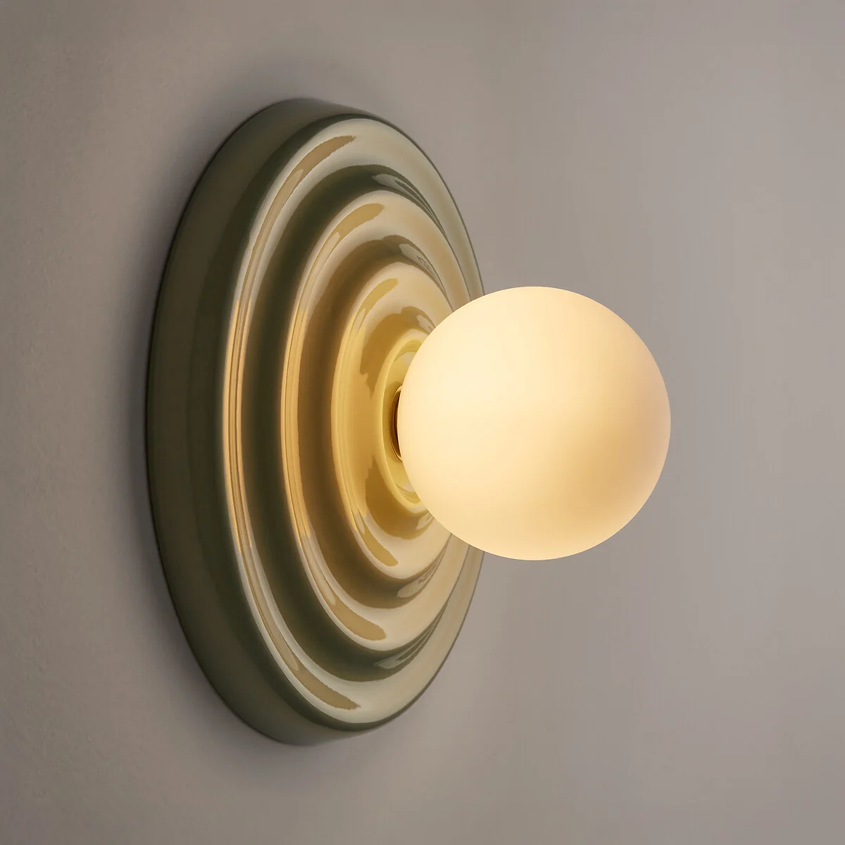 Holi Wall Or Ceiling Light in Ceramic and Opaline Glass, Diameter 24.5cm – image 4