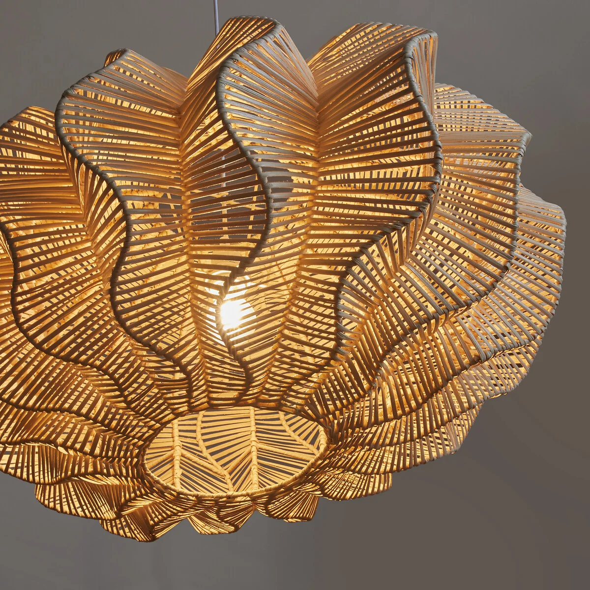 Awan Hanging Lamp in Woven Rattan – image 4