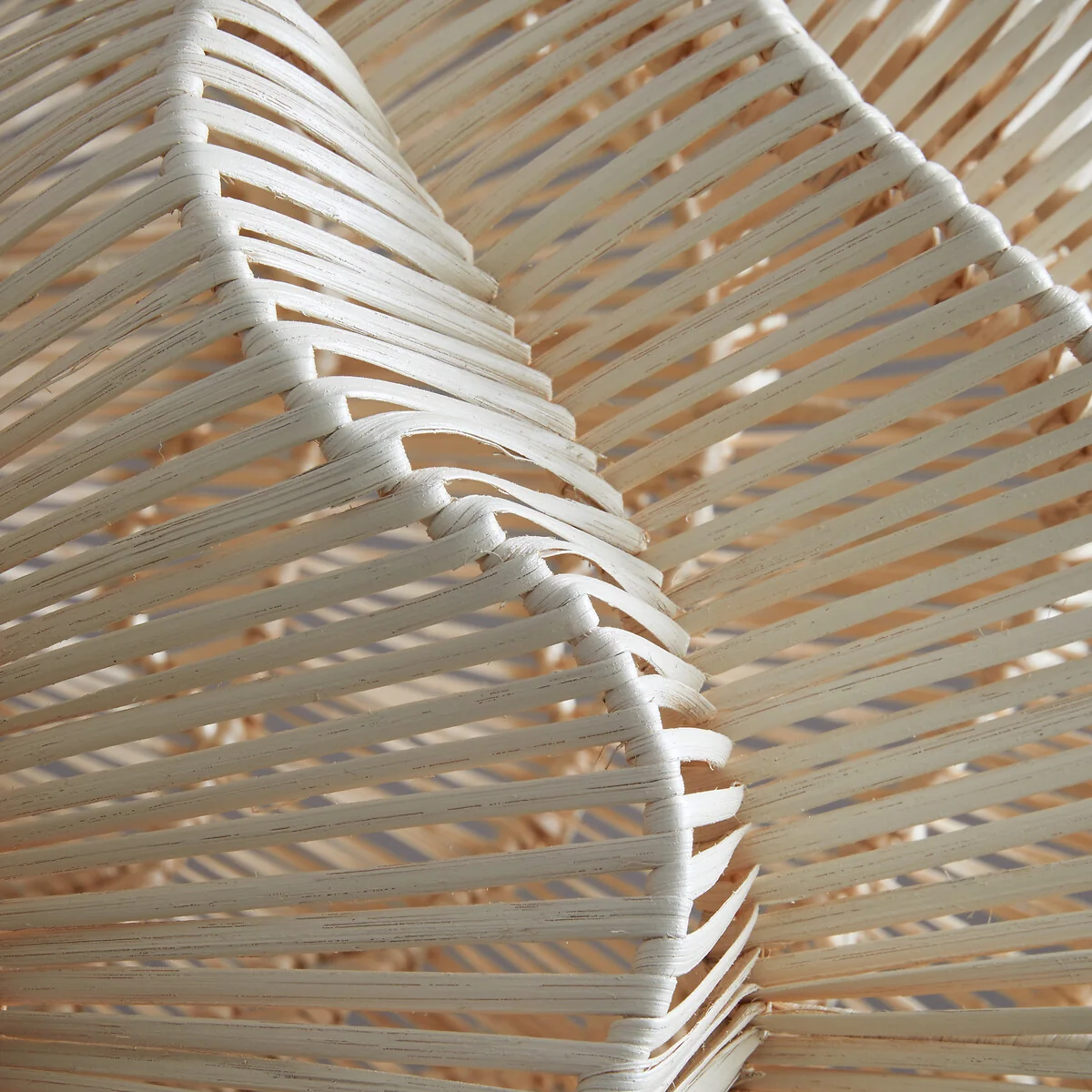 Awan Hanging Lamp in Woven Rattan – image 7
