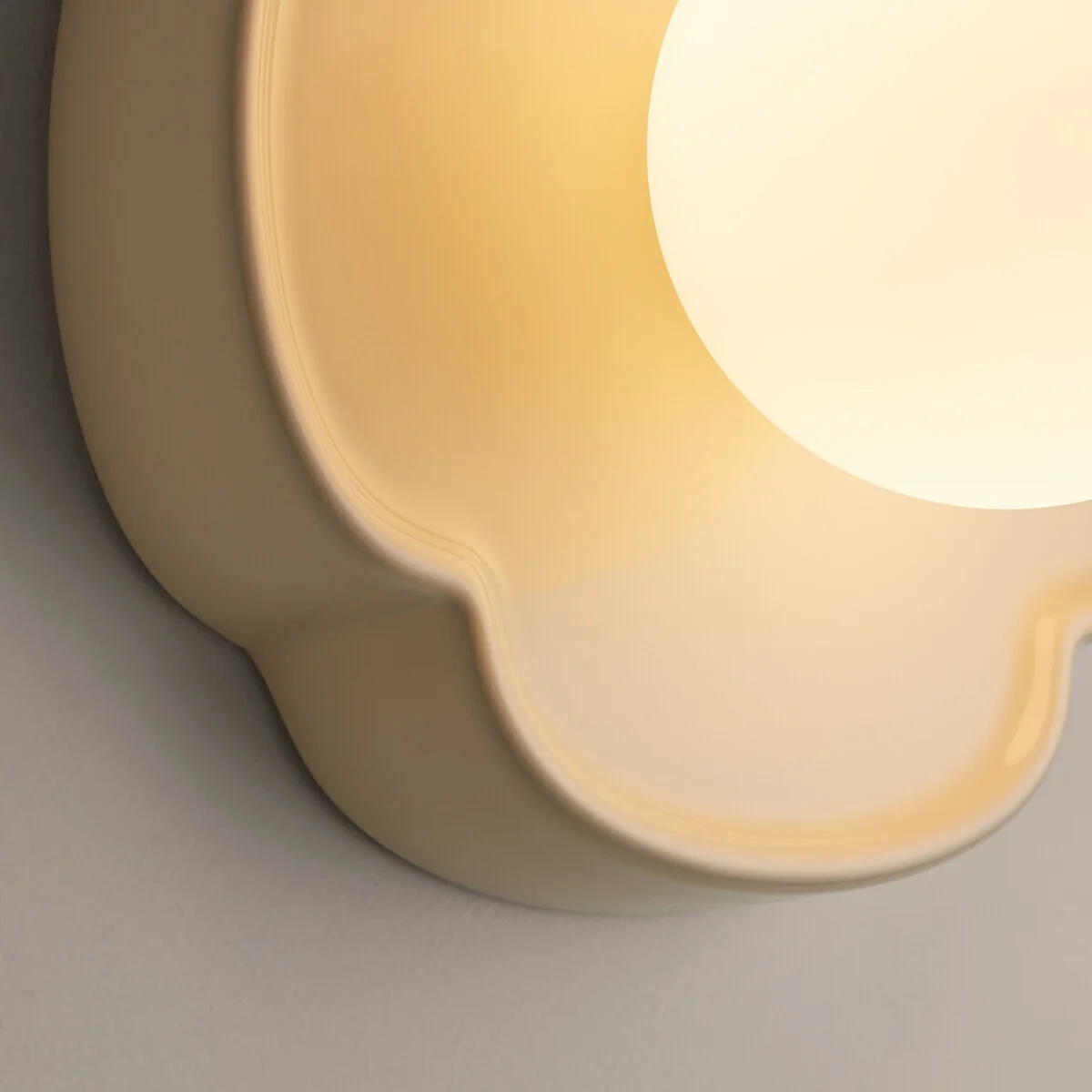 Holi Flower-Shaped Wall Or Ceiling Light in Ceramic and Opaline Glass, Diameter 20cm – image 4