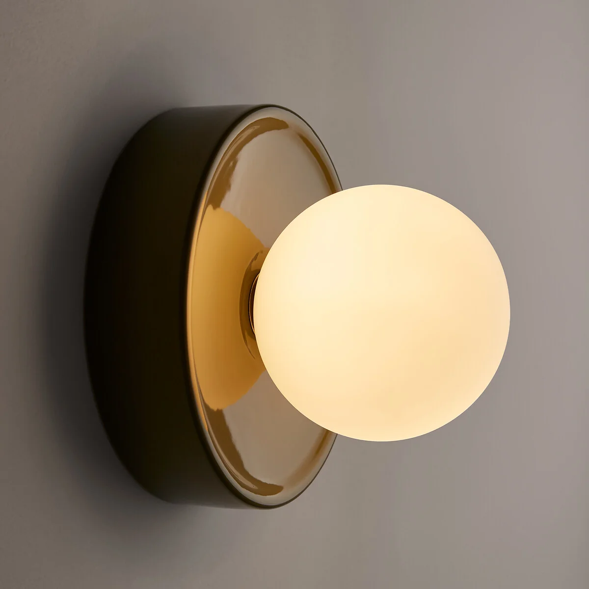 Holi Round Wall Or Ceiling Light in Ceramic and Opaline Glass, Diameter 16.8cm – image 3