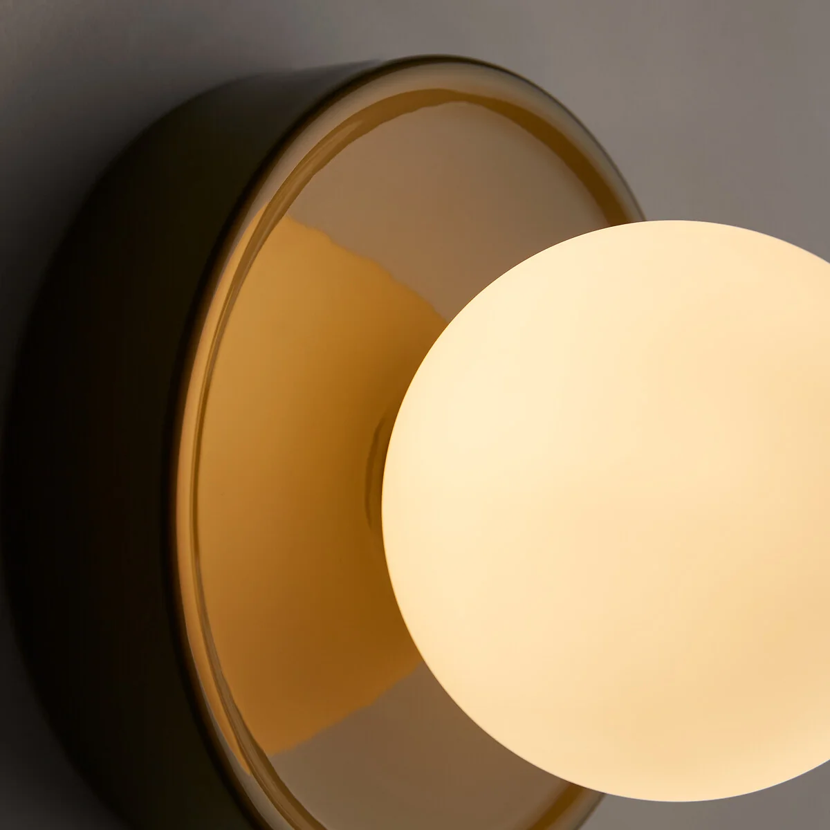 Holi Round Wall Or Ceiling Light in Ceramic and Opaline Glass, Diameter 16.8cm – image 4