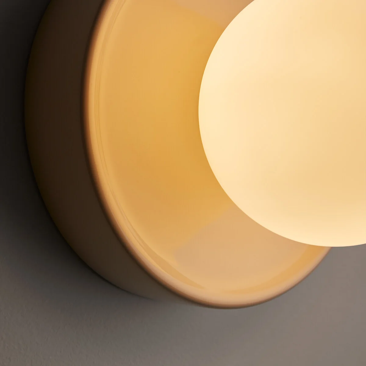 Holi Round Wall Or Ceiling Light in Ceramic and Opaline Glass, Diameter 16.8cm – image 4