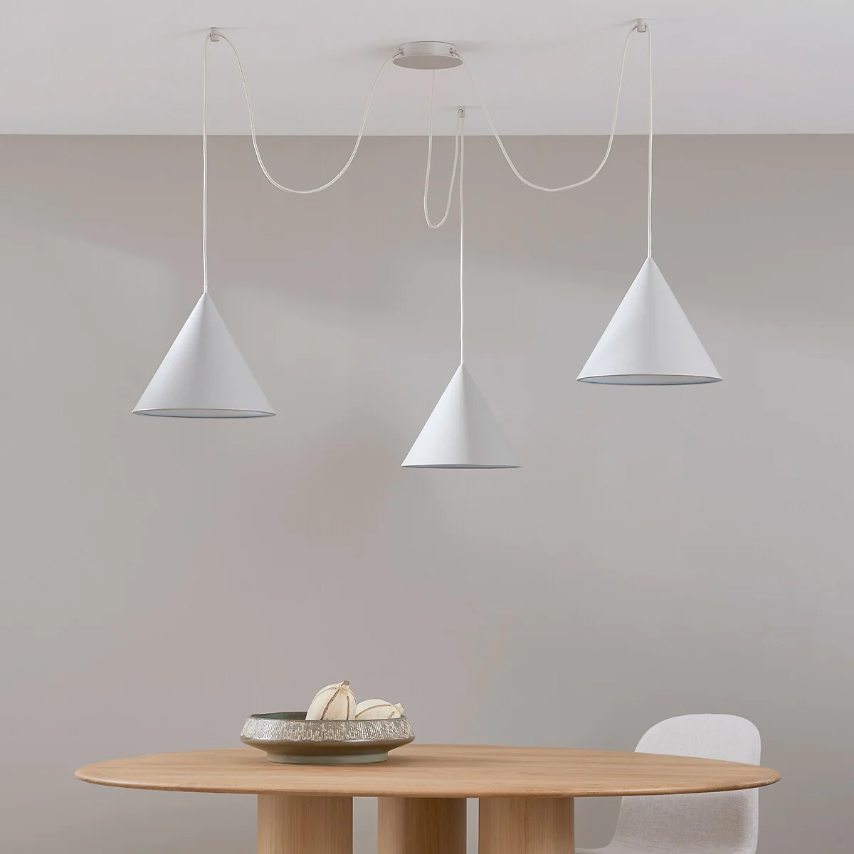 Moke Modular Ceiling Light System with 3 Cones – image 2