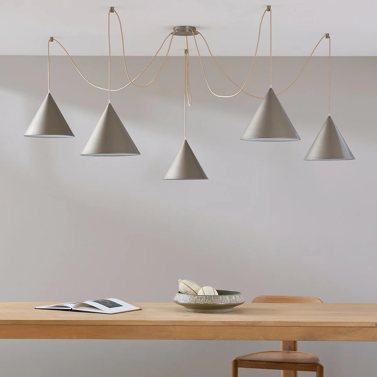 Moke Modular Ceiling Light with 5 Cones – image 2