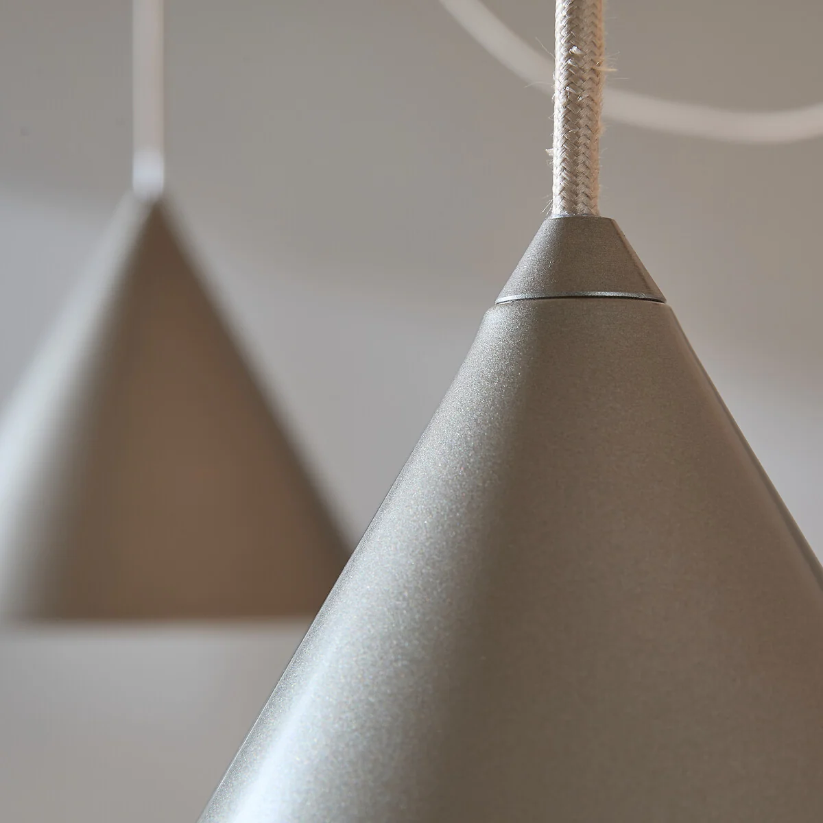 Moke Modular Ceiling Light with 5 Cones – image 6