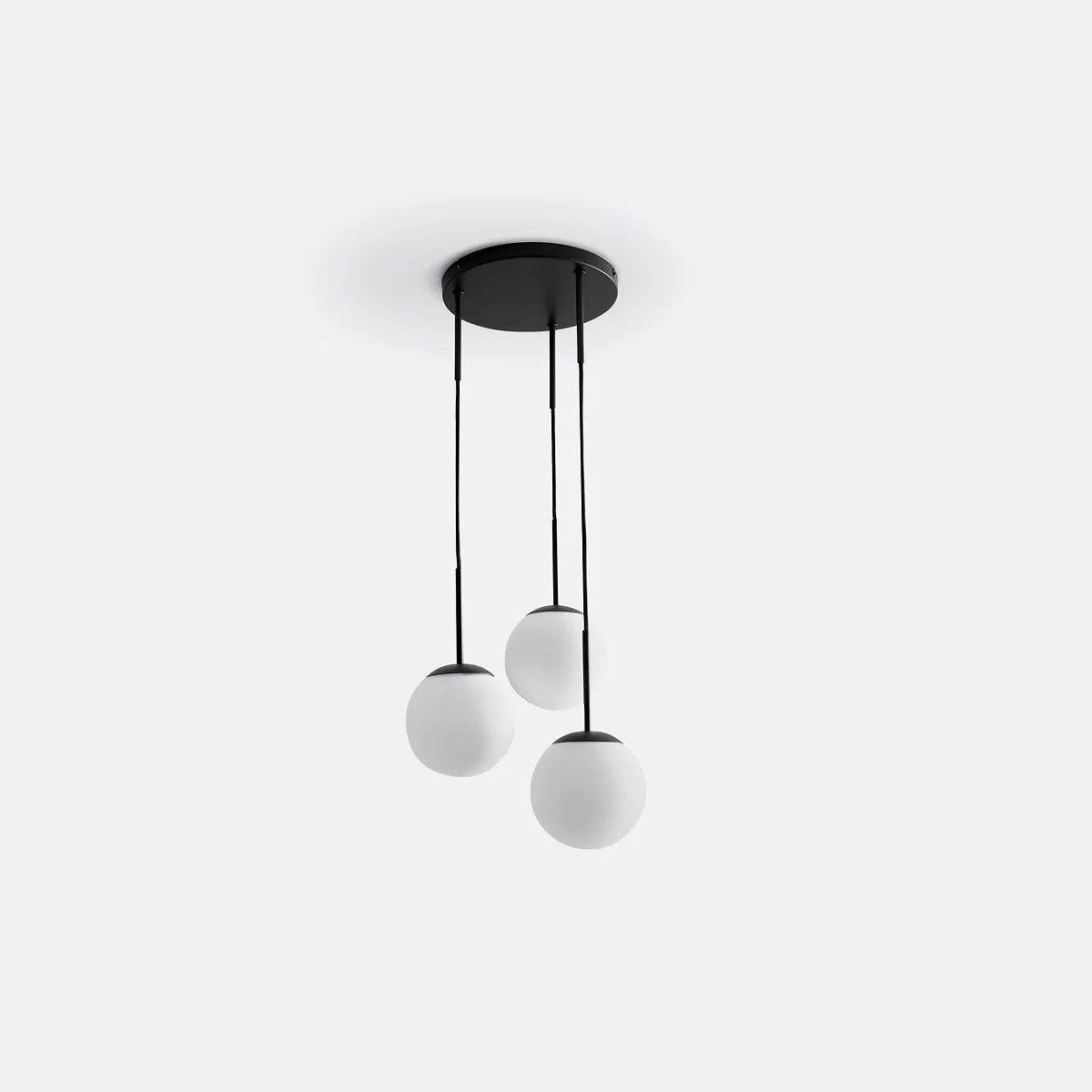 Theide Metal & Opaline Cluster Pendant Light – image 3