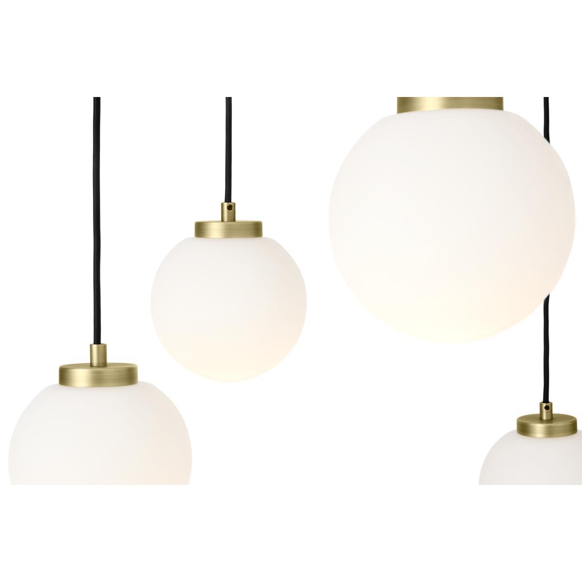 Nyro Chandelier Lamp, Black & Antique Brass – image 8