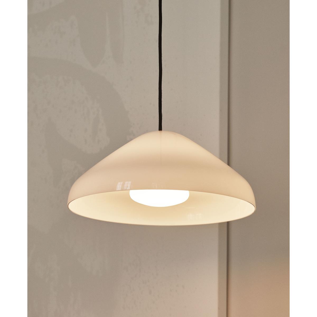 Pao LED Pendant - / Ø 35 cm - Hand-blown glass by Hay White – image 3