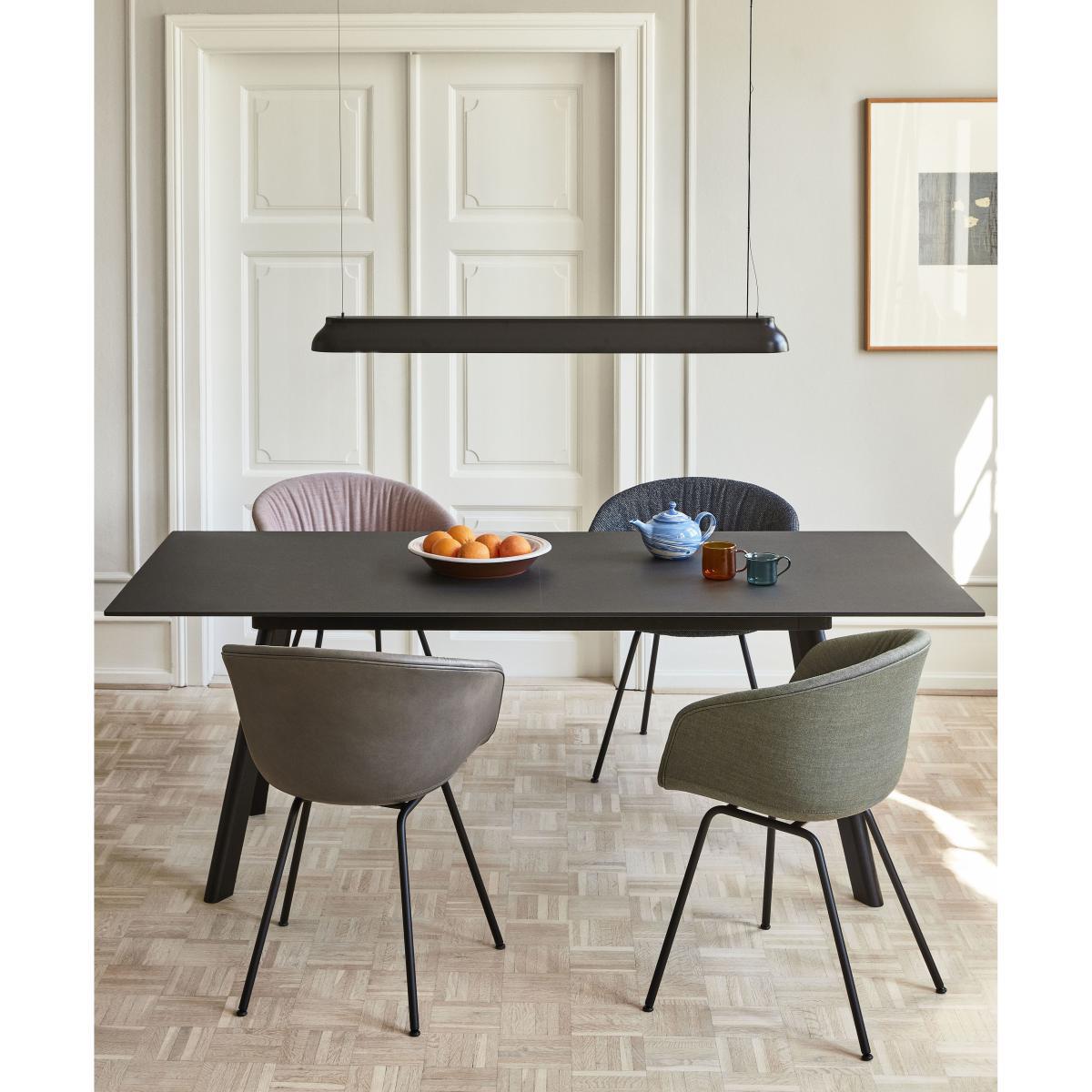 PC Linear Pendant - / LED - L 120 cm / Aluminium by Hay Black – image 9