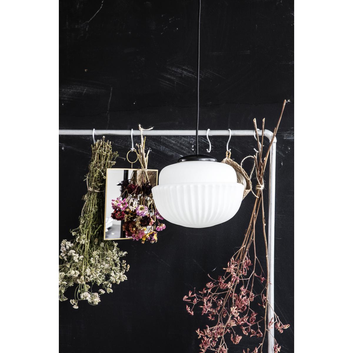 Acorn Large Pendant - / Glass - Ø 29 cm by House Doctor White – image 2