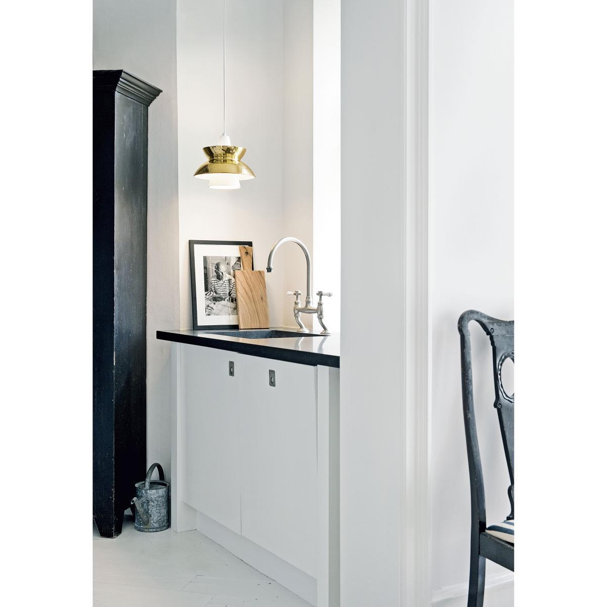 Doo-Wop Pendant - Brass version by Louis Poulsen Gold – image 9