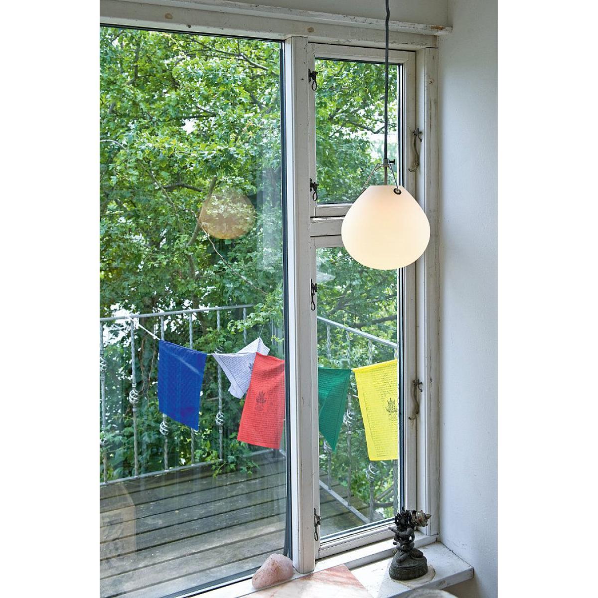 Moser Pendant - Ø 25 cm by Louis Poulsen White – image 6