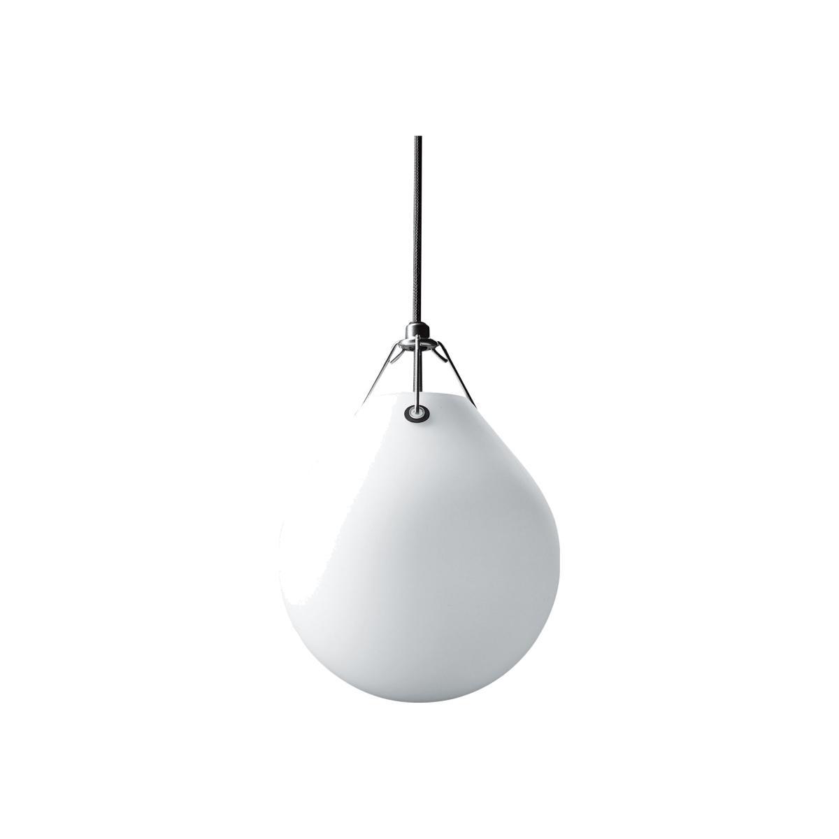 Moser Pendant - Ø 25 cm by Louis Poulsen White – image 1