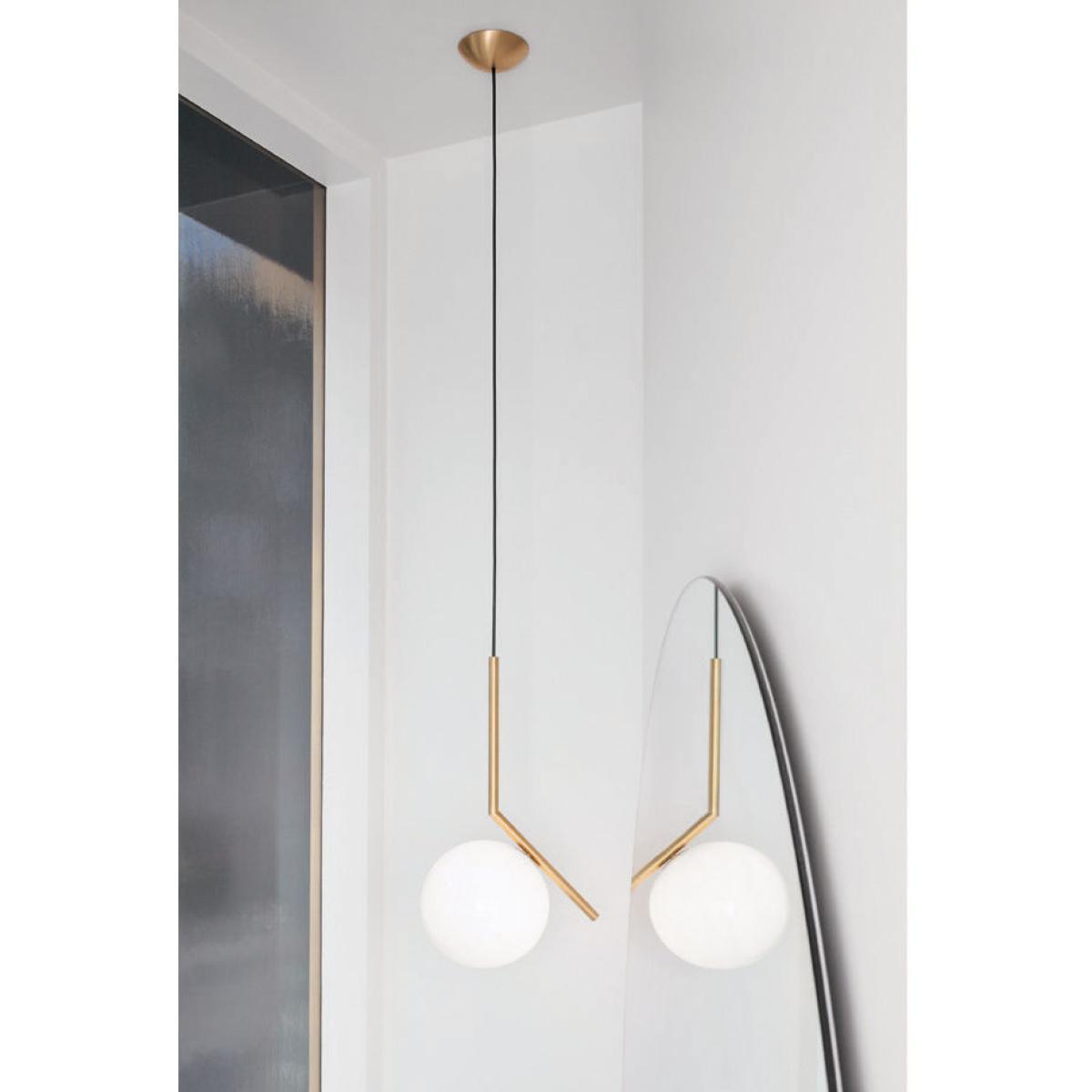 IC S1 Pendant - / H 48.2 cm by Flos White/Black – image 3