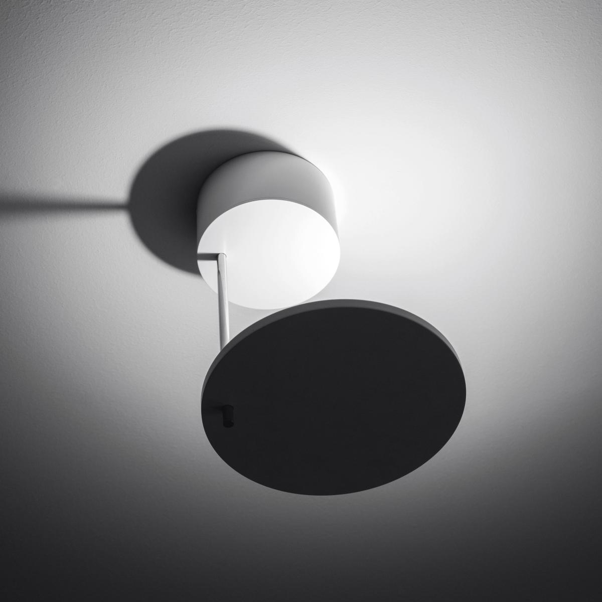 Orbiter LED Ceiling light - / Adjustable by Artemide White – image 2