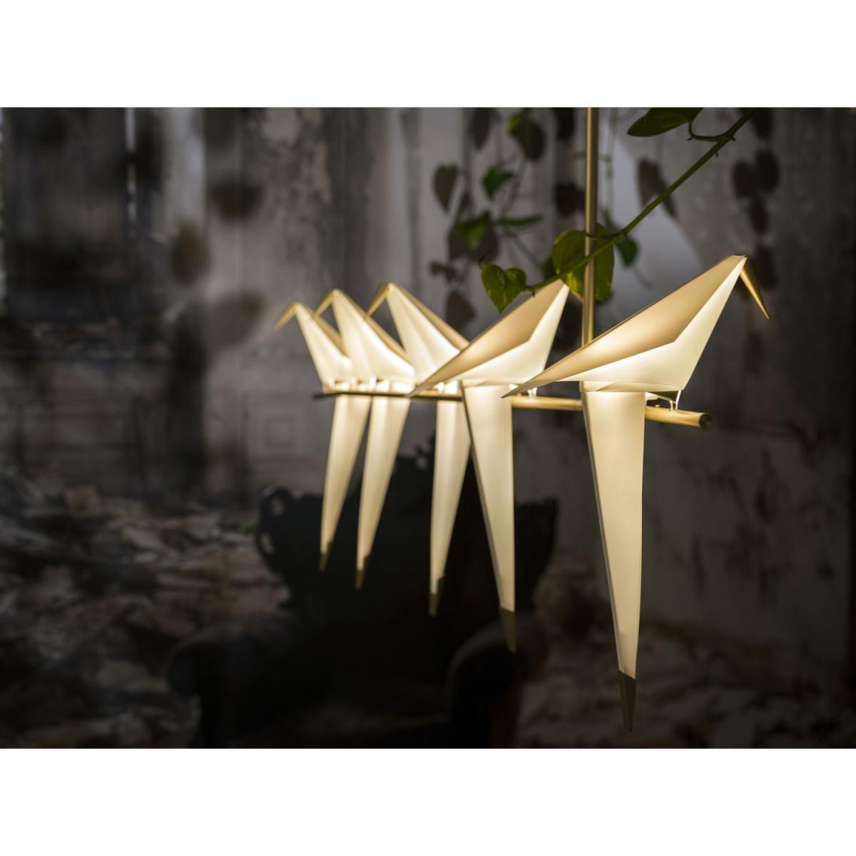 Perch Light Branch LED Pendant - Swiveling birds / L 100 cm by Moooi White/Gold/Metal – image 5
