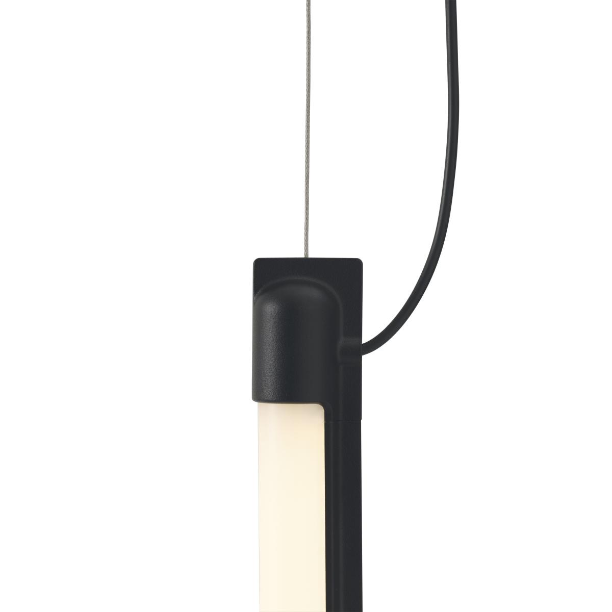 Fine LED Pendant metal black / L 60 cm - Horizontal or vertical position - Muuto – image 3