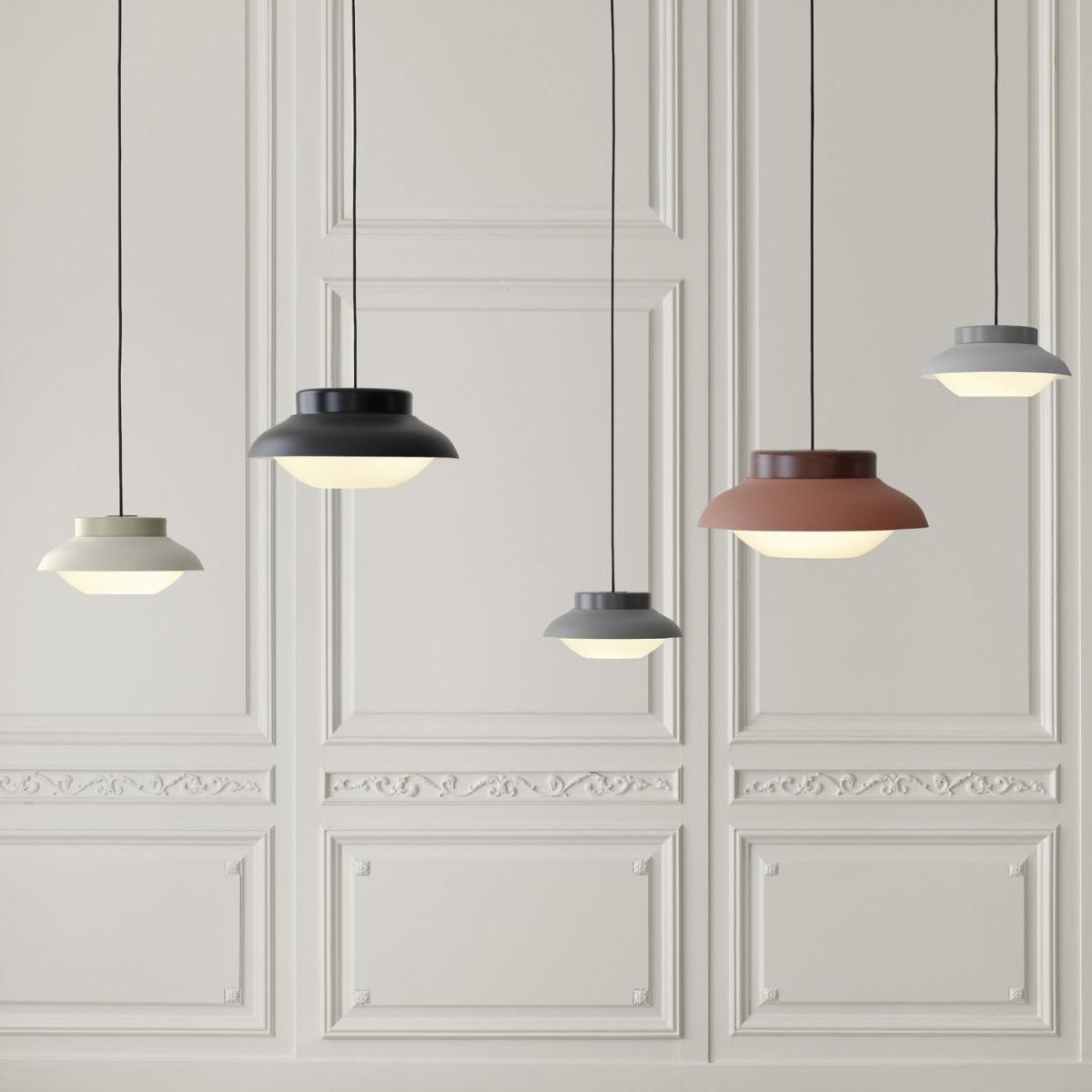 Collar lamp Ø 42 cm black – image 2