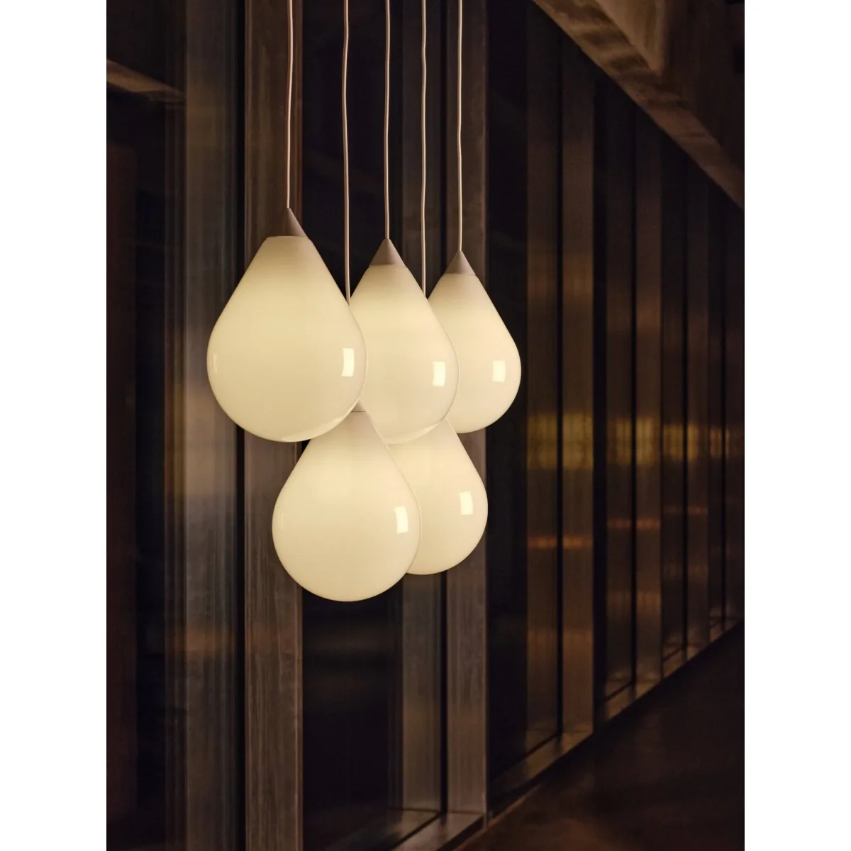 Tom Dixon Flare Bead pendant lamp Opal – image 4