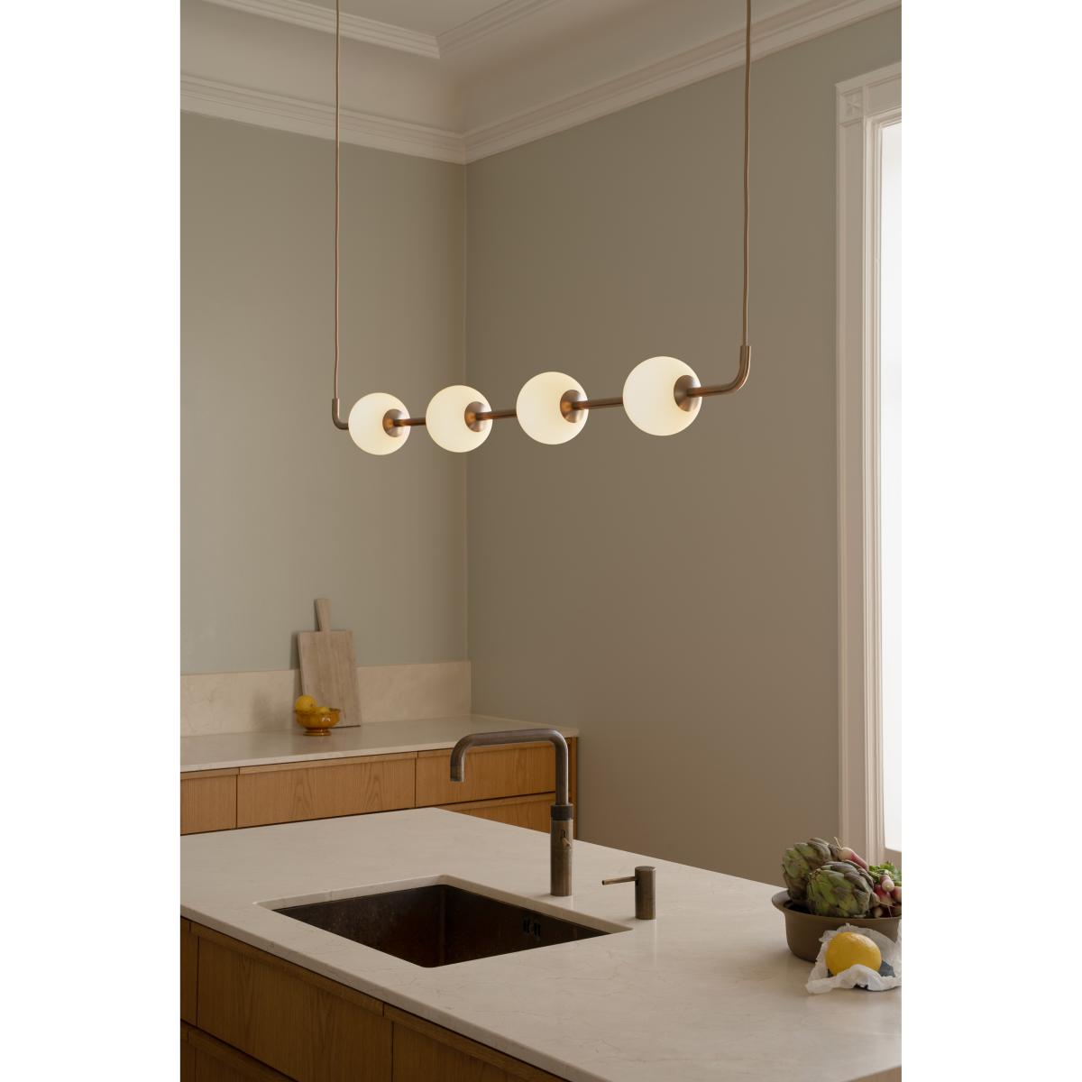 Umage Audrey linear pendant Brass – image 2