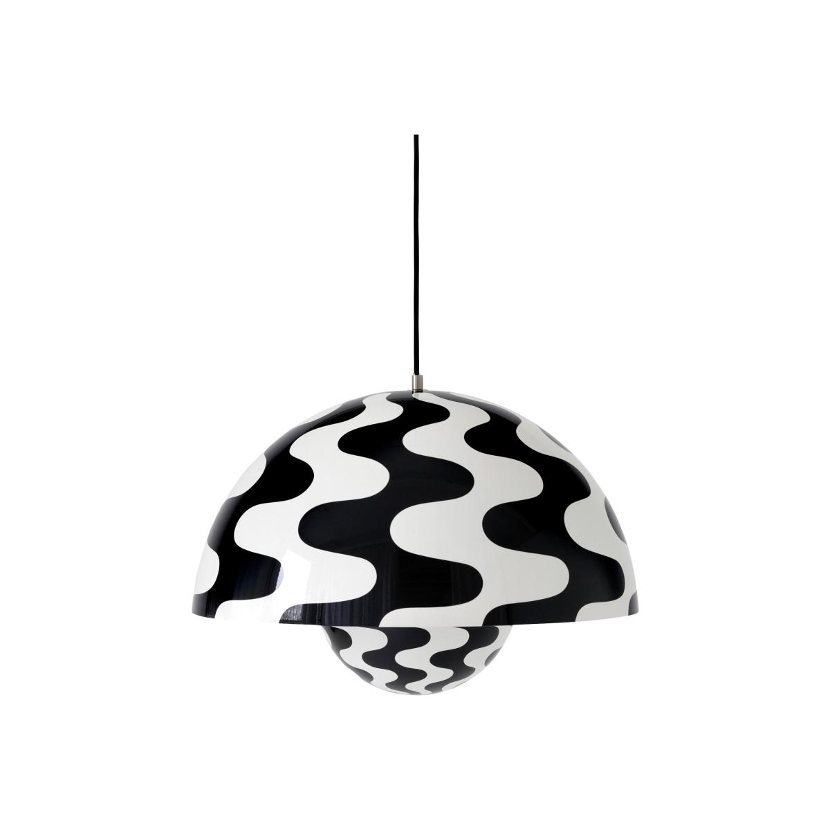 &Tradition FlowerPot pendant big VP2 Black-white pattern – image 1