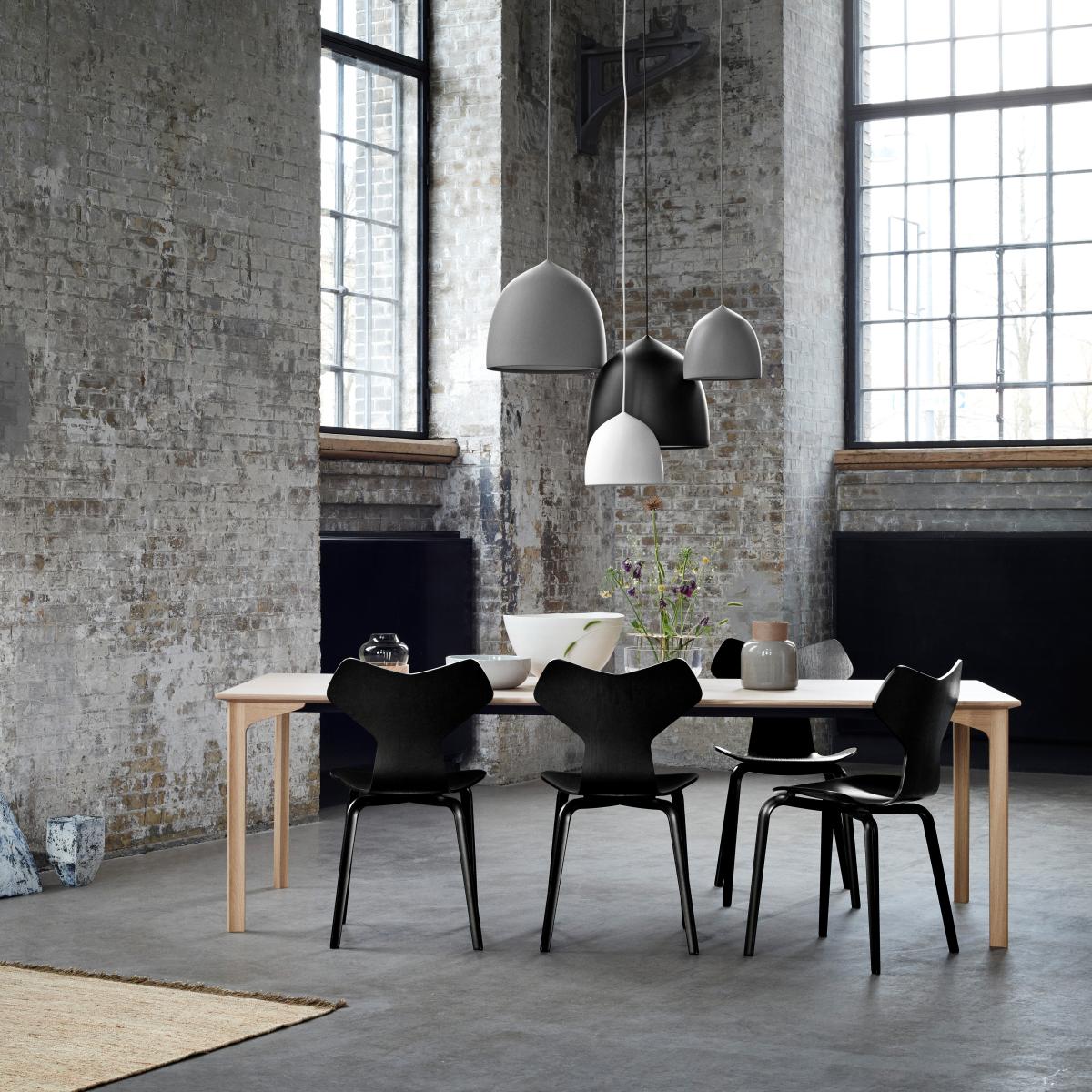 Fritz Hansen Suspence P2 Pendant light Light grey – image 2