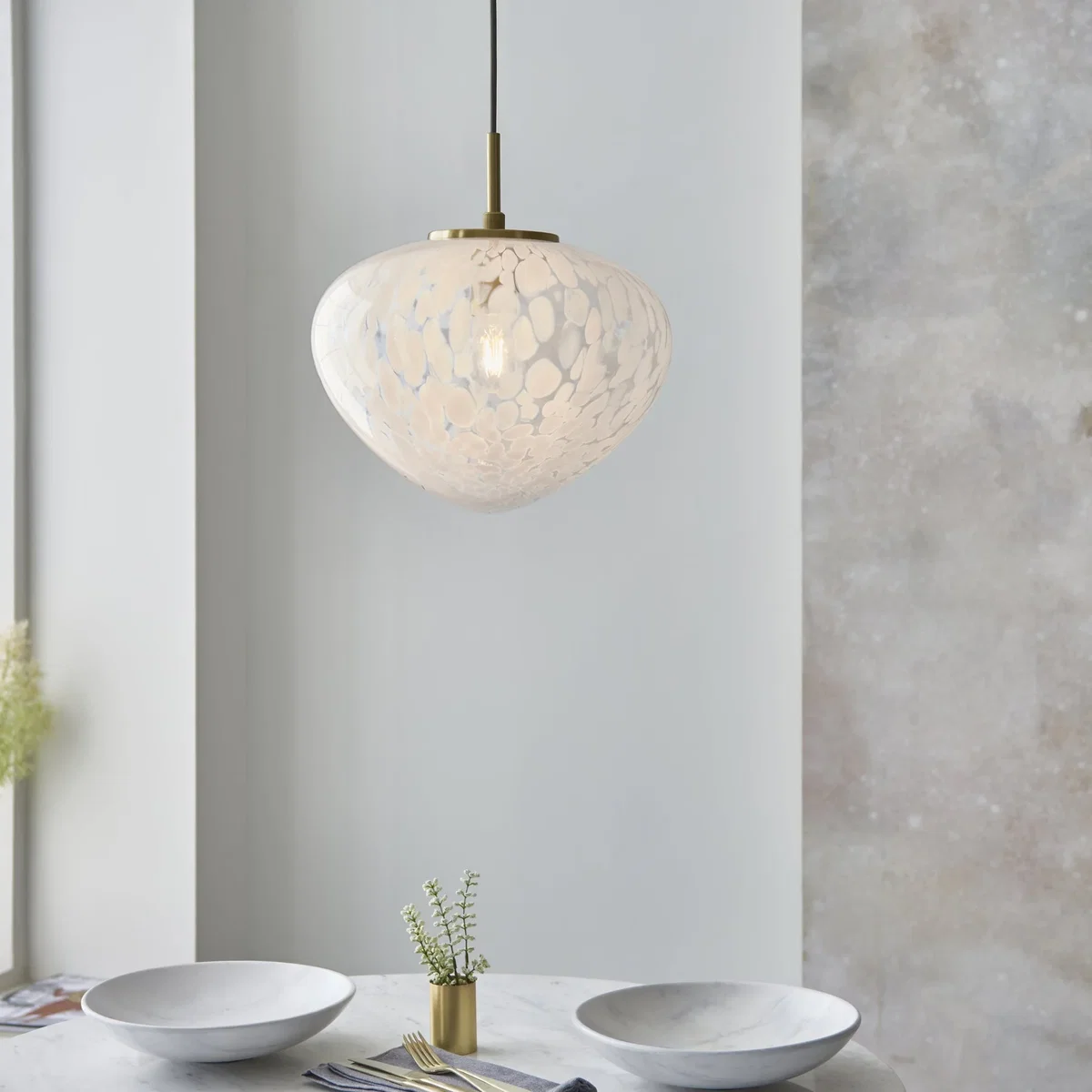 Mali 1 Light Pendant Satin Brass – image 3