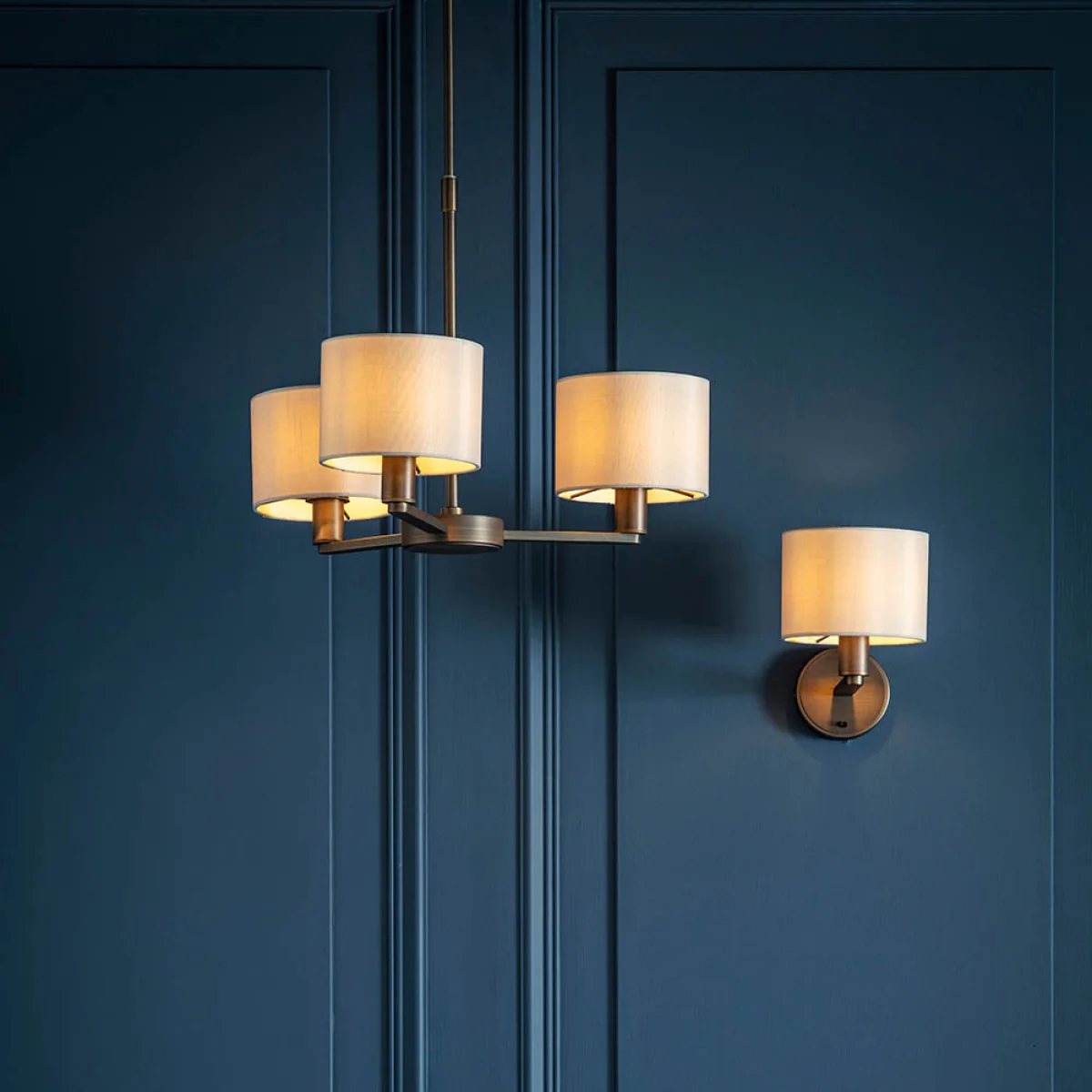 Daley 3 Light Pendant Antique Bronze – image 4