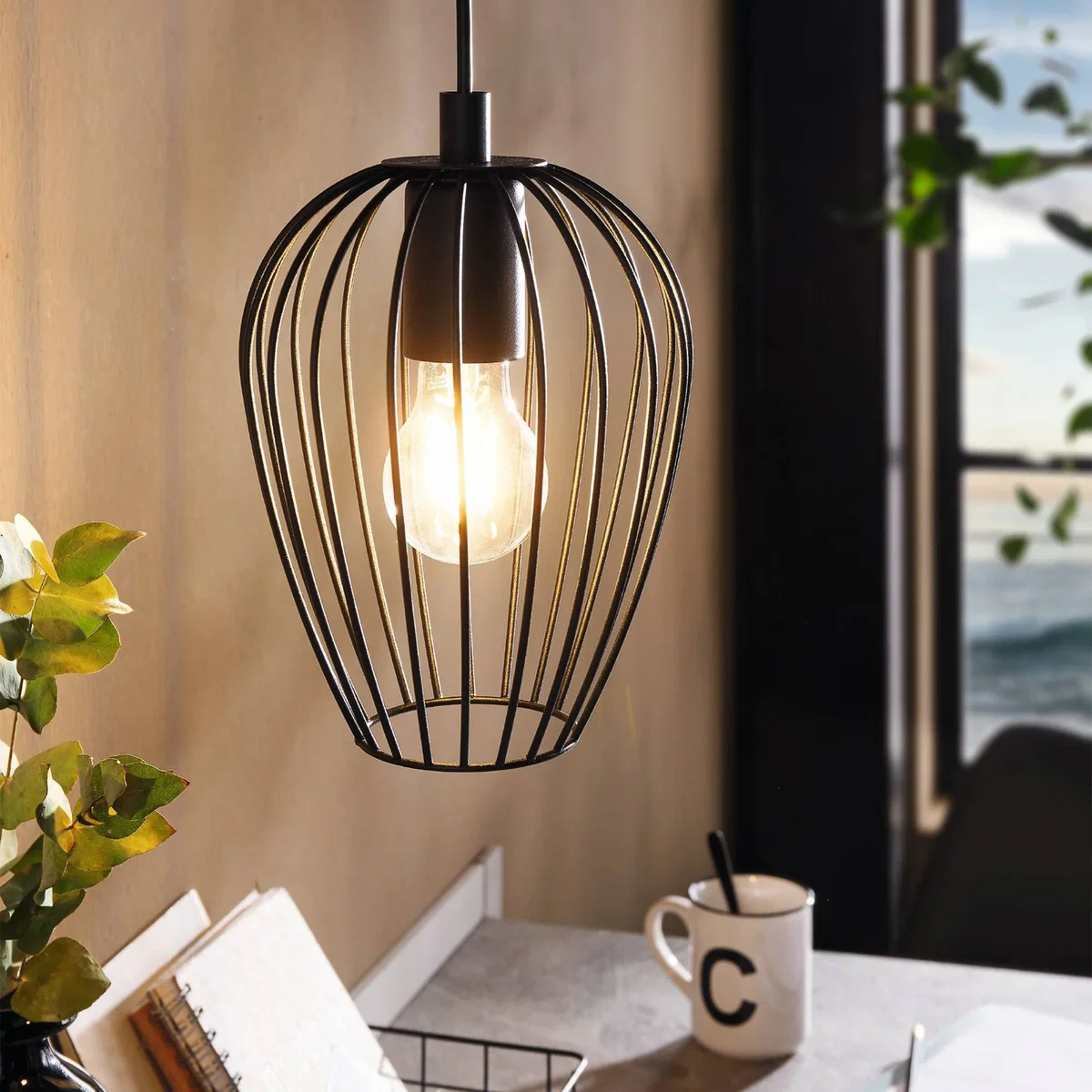 Newtown Black Ceiling Pendant – image 1