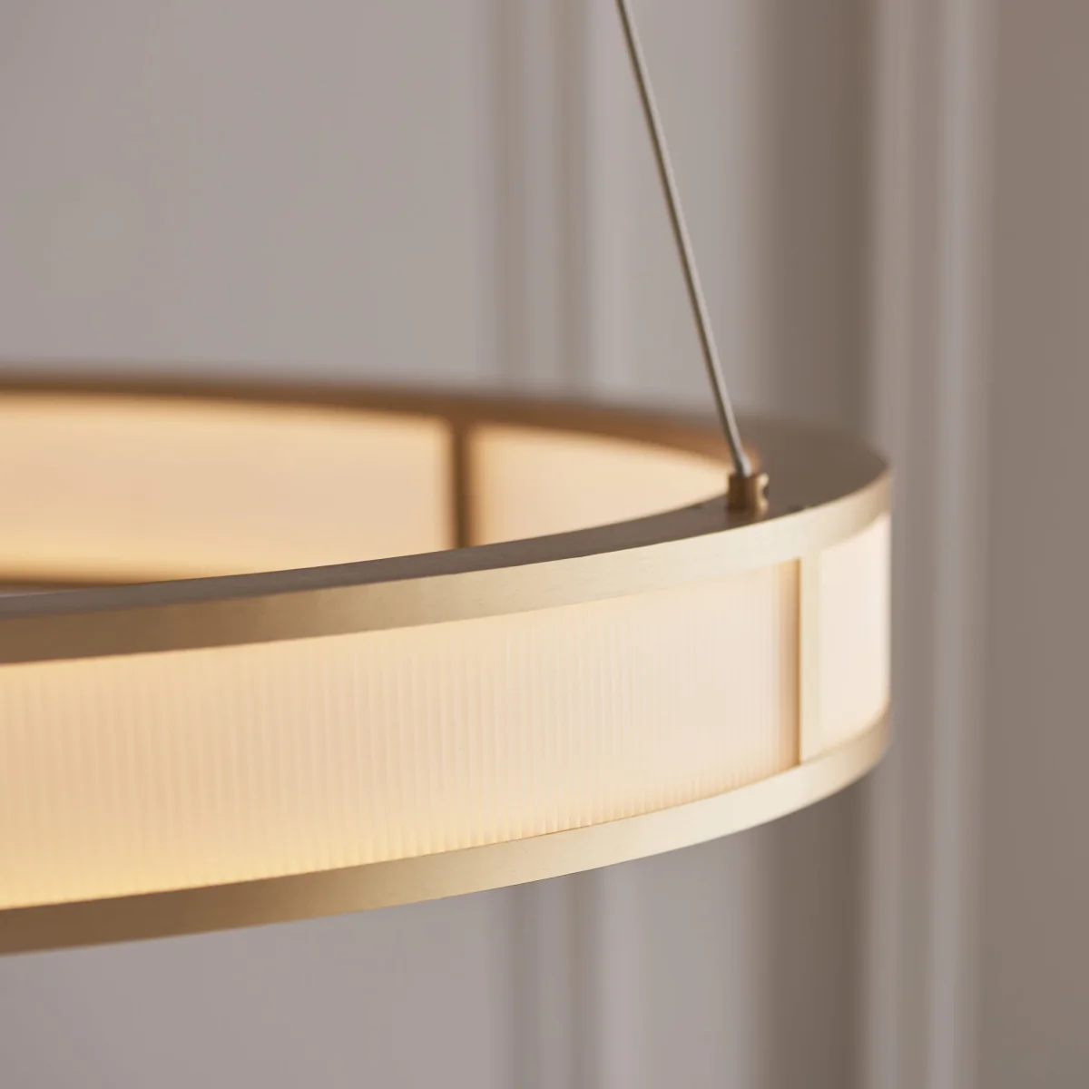Classic Ribbed Hoop Pendant Brushed Gold – image 6