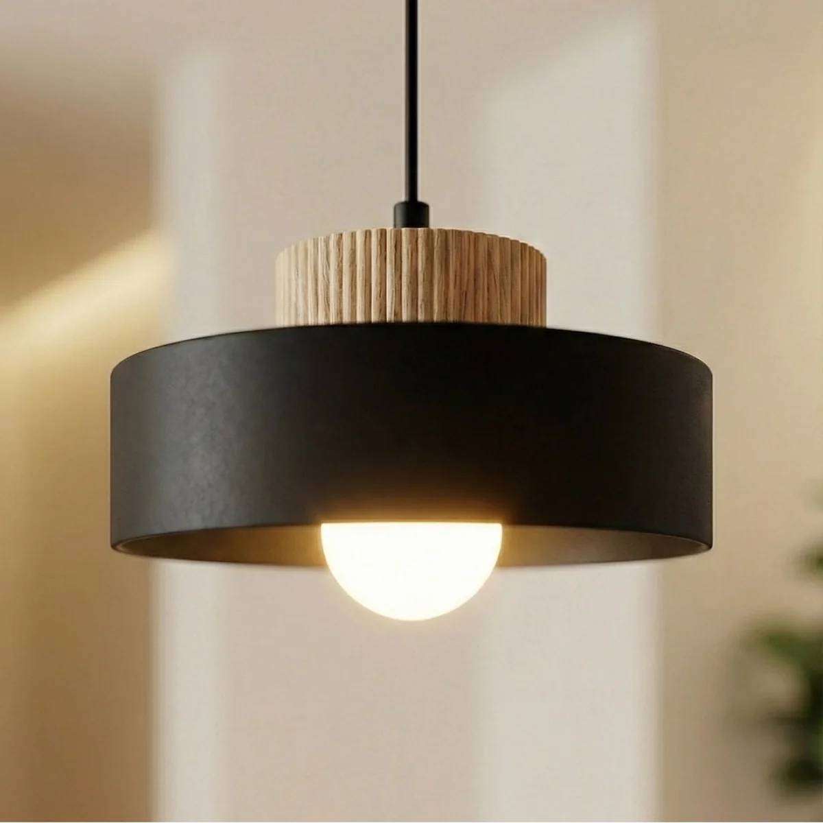 Kivi Small Pendant Black – image 2