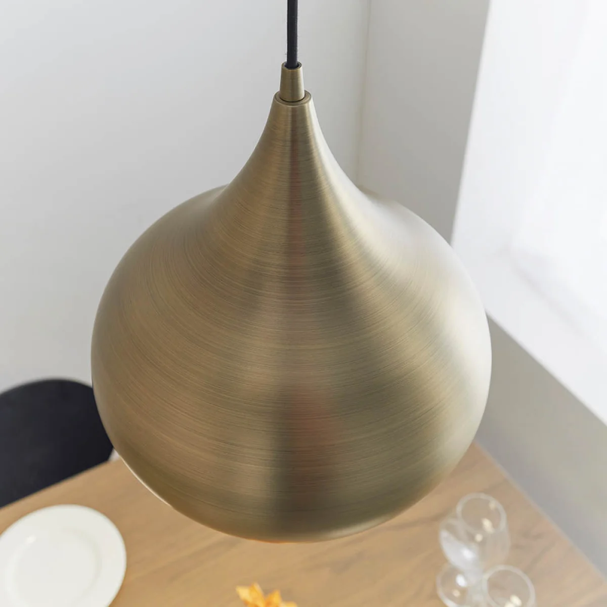 Brosnan Pendant Antique Brass Effect – image 2