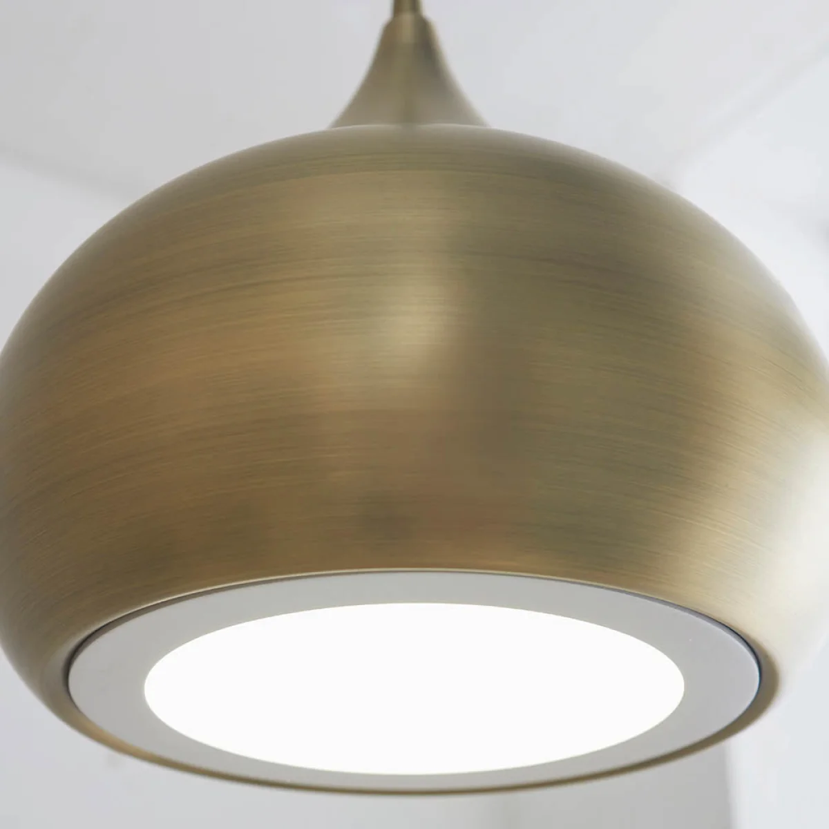 Brosnan Pendant Antique Brass Effect – image 8