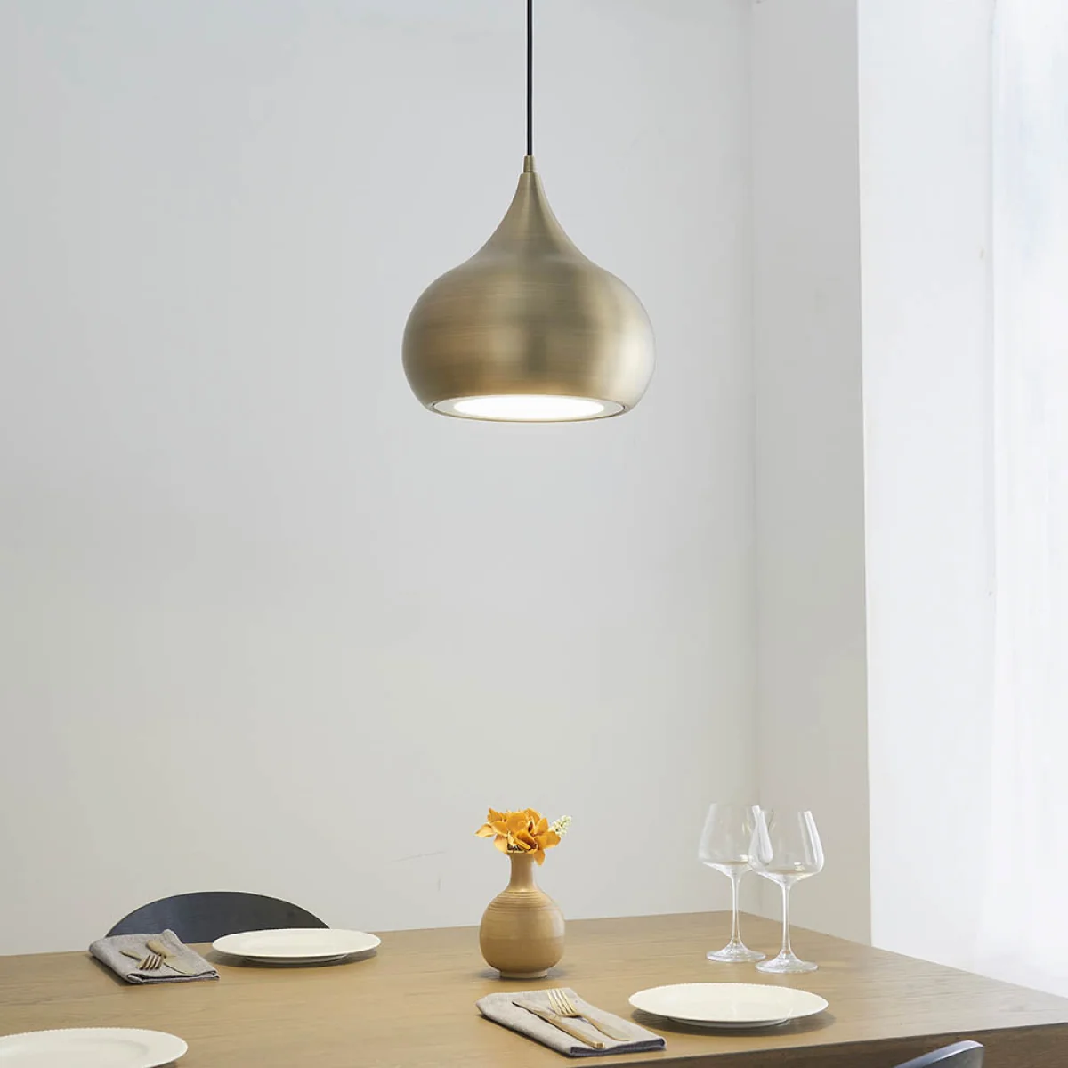 Brosnan Pendant Antique Brass Effect – image 1