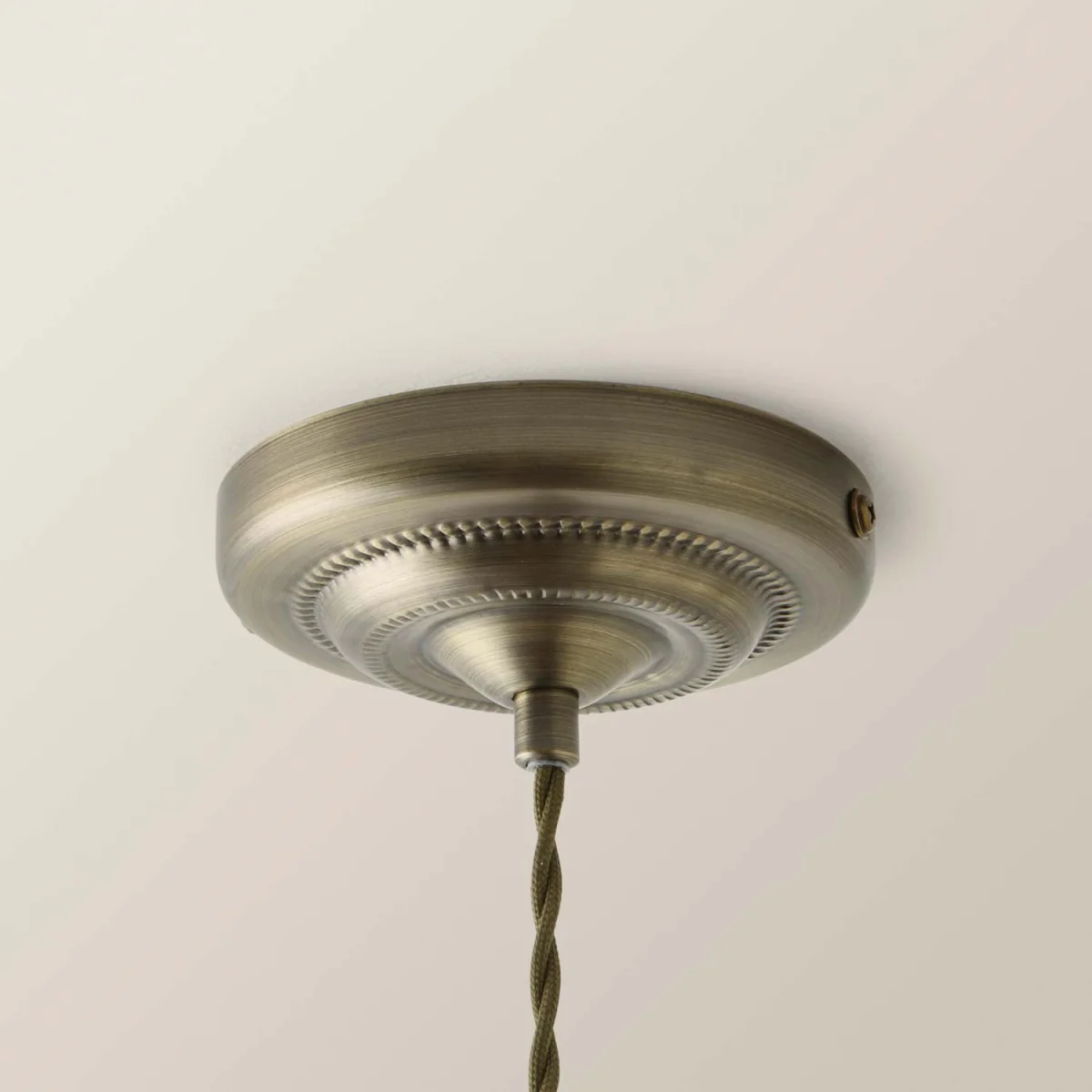 ValueLights Holborn Scallop Pendant Ceiling Light - Pink / 0.75kg / 10W – image 3