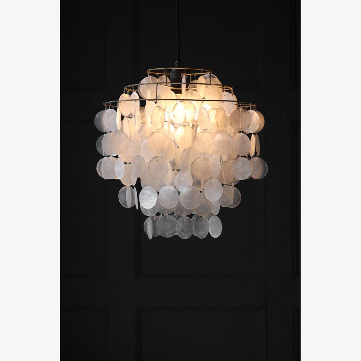 Natural Shell Tiered Ceiling Light Shade – image 1
